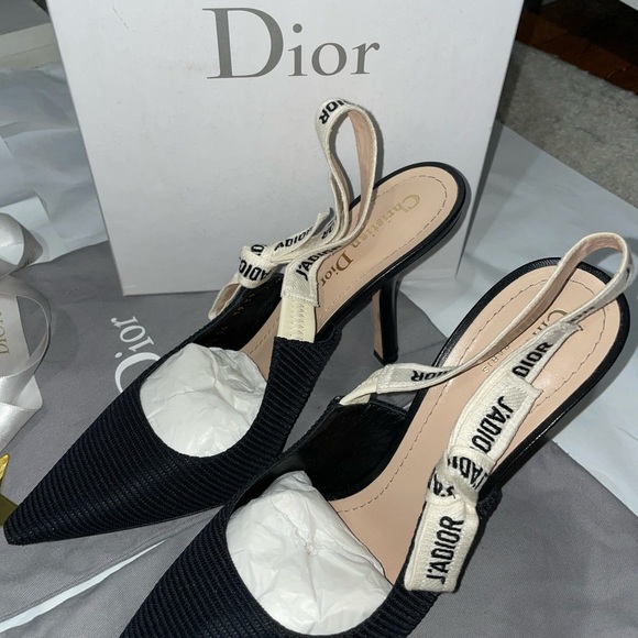 J'ADIOR SLINGBACK PUMP - Picture 3 of 13